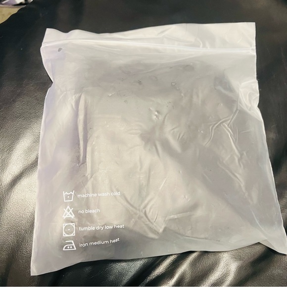 Airplane Black Seat Cover - Picture 7 of 8